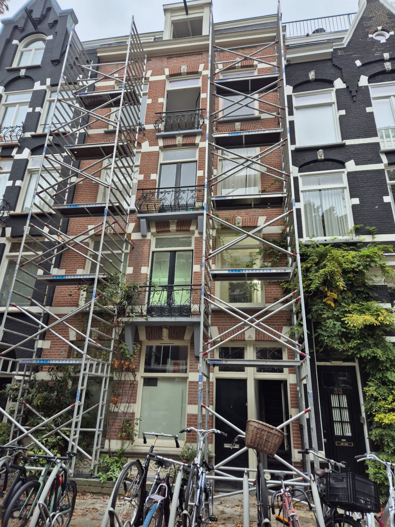 LandVac for window Restoration in Netherlands